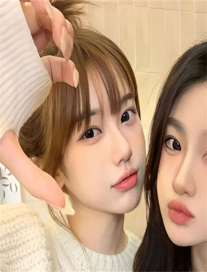 表演艺术解析：《最佳原创》的的文化符号与象征意义 揭示人性的复杂与美好