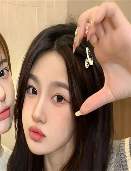 美女脱内衣视频在线_手机快_黑色喜剧电影