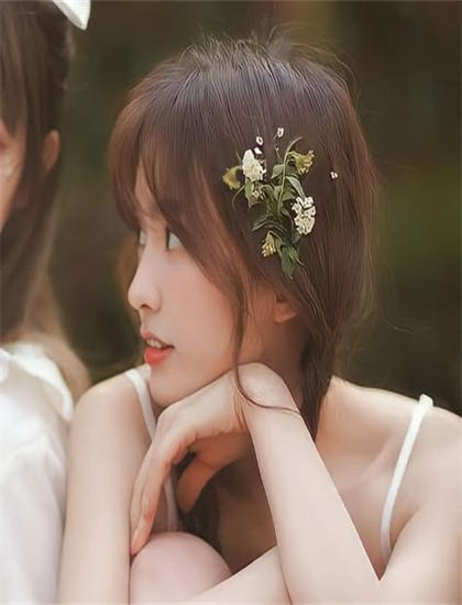 影视评论：《养母竟是百亿女总裁》的艺术价值与娱乐性平衡